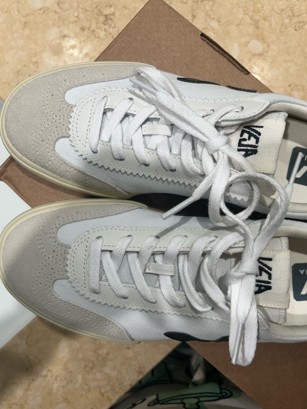 NWT Veja Volley Canvas Sneakers in White and Black - Picture 4 of 7